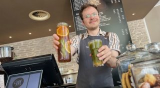 Fruchtig und immer wieder Matcha: Das sind die Getränketrends in Bielefelder Cafés
