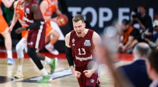Bayern-Basketballer wenden erste Heimniederlage noch ab