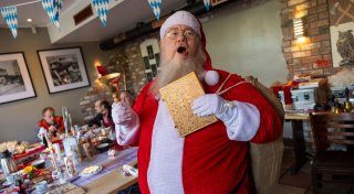 Die Ho-Ho-Hochschule: Hier werden Weihnachtsmänner gemacht