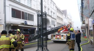 Bieter liefern sich Wettstreit: Bad Oeynhausen versteigert gebrauchte Feuerwehr-Drehleiter