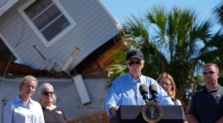 Biden macht sich Bild von Hurrikan-Schäden in Florida