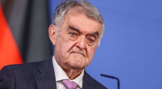 NRW-Innenminister Reul ist gegen Böllerverbot