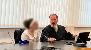 Kleiner Tochter Keime gespritzt? - Prozess gegen Mutter