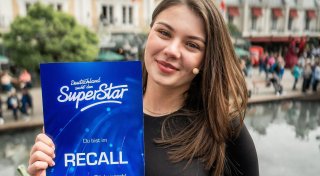 Junge Frau aus Stemwede schafft es in den Recall von DSDS und kann sich erneut vor Bohlen beweisen