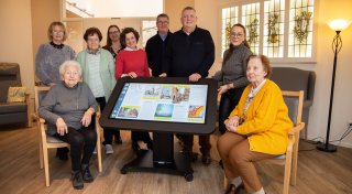 Riesige Bildschirme: Diese neue Technik begeistert Senioren im Kreis Höxter