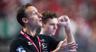 Melsungen Handball-Spitzenreiter - Flensburg rutscht ab