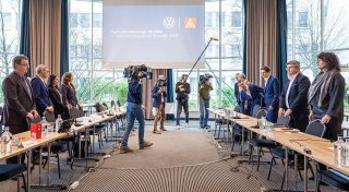 VW und IG Metall ringen um Tarifeinigung