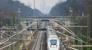 Bahn mit Start auf Riedbahn trotz Störungen zufrieden