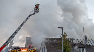Kind bei Dachstuhlbrand in Rödinghausen verletzt