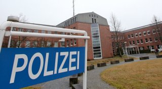 Schusseliger Einbrecher hinterlässt persönliche Dokumente am Tatort