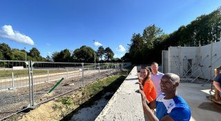Zeitkapsel im neuen Bad Oeynhausener Sportzentrum eingemauert