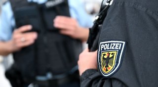 26-Jähriger droht bei Kontrolle in Paderborn mit Handgranate