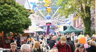 Kein Freibier, aber volle Straßen beim Stadtfest in Höxter