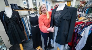Outfit für Silvester: In diesen Bielefelder Läden für unter 25 Euro