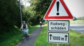 In Löhne wartet man seit über zwei Jahren auf die Radweg-Sanierung an der Bünder Straße