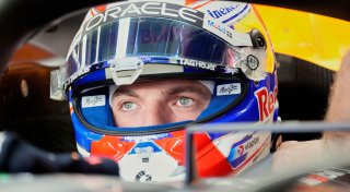 Verstappen holt Pole in Chaos-Qualifikation