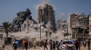 Liveticker: Israels Armee bombardiert Hochhaus in der Stadt Gaza