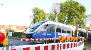 Bis 2030? Stadt Paderborn sperrt Bahnübergang an der Husarenstraße