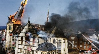 Bielefelder Kirche in Flammen und die Queen zu Besuch - das jährt sich 2025