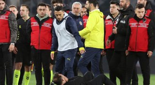 Nach Mourinho-Eklat: Galatasaray-Trainer hat «übertrieben»