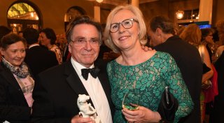 Elmar Weppers Witwe: Die Zeit heilt die Wunden nicht