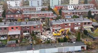 Ein Vermisster und Verletzte nach Detonation in Reihenhaus