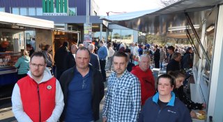 Imbissen vor Supermarkt im Kreis Gütersloh gekündigt: So geht es jetzt für sie weiter