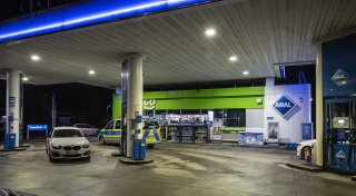 Raubüberfall auf Bielefelder Aral-Tankstelle - Täter auf der Flucht