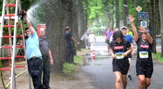 Hunderte Läufer trotzen in Gütersloh enormer Hitze: Hier gibt es die schönsten Fotos