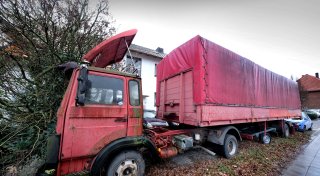 Ärger um Autofriedhof im Kreis Gütersloh - neue Schrottautos auf Grundstück entdeckt