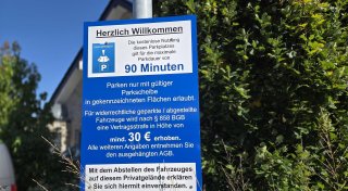 Knöllchen auf Supermarkt-Parkplatz: Zockt eine Firma Bad Oeynhausener Autofahrer ab?