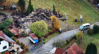 Wohnhausbrand in Kirchlengern: 78-jähriger Hausbesitzer ist offenbar ums Leben gekommen