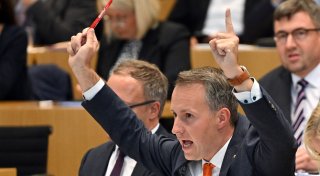 Nach Landtagschaos haben Verfassungsrichter das Wort