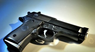 Polizei alarmiert: Straftäter immer häufiger mit Pistolen & Co. bewaffnet