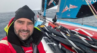 Vendée Globe: Blitz beschädigt Boot von Herrmann