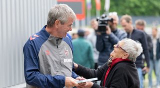 Start mit Geschenk: Funkel legt in Köln los