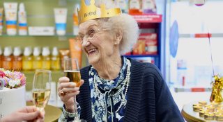 Was eine Seniorin aus Bielefeld mit 100 Jahren so macht