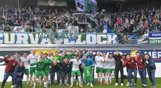 Doppelpack gegen den Ex-Verein: FC Gütersloh siegt in Paderborn und ist Tabellenführer