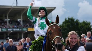 Erste Frau gewinnt deutsches Galopp-Derby