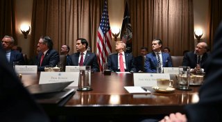 Trump kündigt Zoll von 25 Prozent auf Autos an - EU reagiert