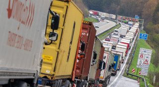 Lkw-Lobby fürchtet Milliardenstrafen wegen EU-Klimazielen