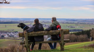 Immer mehr Bänke im Wald verschwinden - Wanderer in OWL kämpfen um ihre Rastplätze