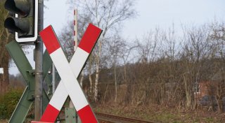 Weniger Menschen bei Unfällen an Bahnübergängen gestorben