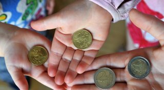 Herzloser Diebstahl in Löhne: Frau bringt Kinder um ihr Taschengeld