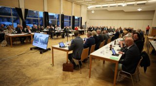 Bad Oeynhausens neuer Rat genehmigt sich mehr Geld