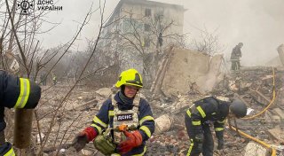 Tote und Verletzte bei russischen Luftschlägen in Ukraine