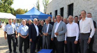 NRW-Innenminister feiert Richtfest bei der Löhner Polizeiwache