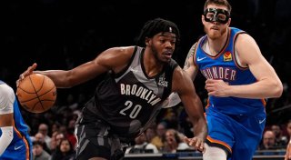 Hartenstein gewinnt mit Maske, Pistons ohne Schröder