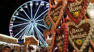 Flirten auf dem Rummel: So romantisch ist die Warburger Oktoberwoche