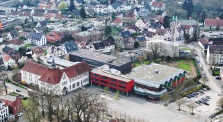 Klebrige Krise in Bünder Sporthallen: Kosten für Harz sorgen für Ärger